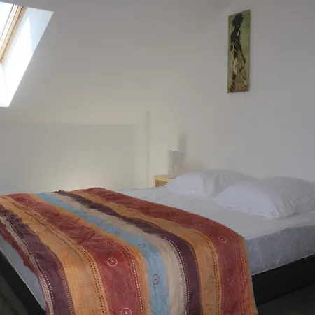 Le Logis De Laura Hébergement de vacances